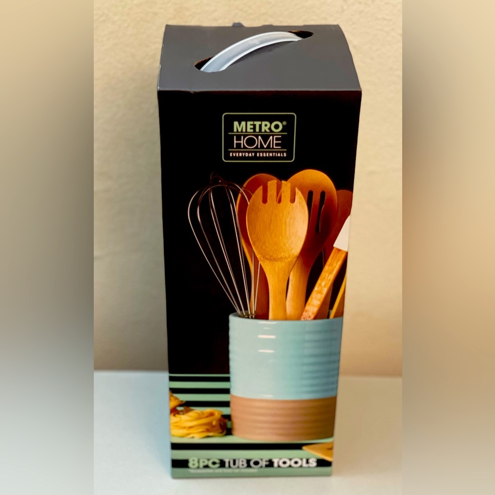 METRO HOME EVERYDAY ESSENTIALS